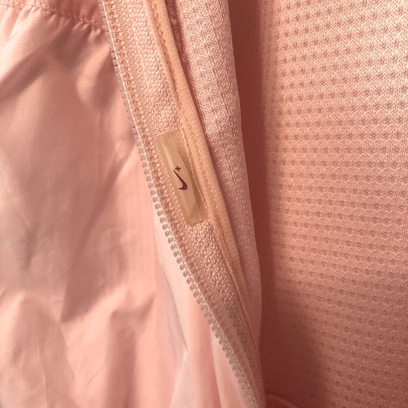 Nike Dri Fit Running Full Zip Vest - Pink - XS - Picture 5 of 8